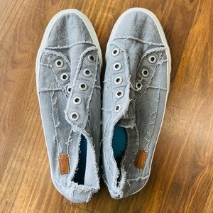 Blowfish Size 9 Slip On Shoes